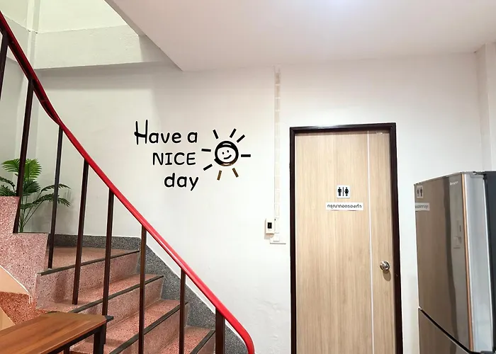 Terlyn & Cafe Hostel