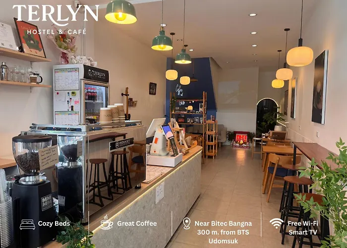 Terlyn & Cafe Hostel